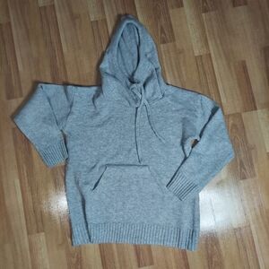 women's grey knit hoodie sweatshirt with front pocket